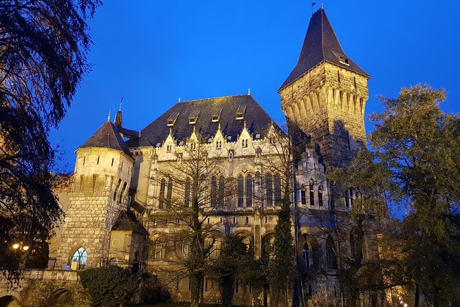 Budapest Walking Tour with Your Private Guide: 20+ Highlights - Crossing to Buda: Liberty Bridge, Citadella, and the viewpoint climb