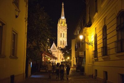 Castle District tour with Matthias Church Ticket & Cake & Coffee - Matthias Fountain and the funicular choice