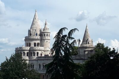 Castle district walk with legends - Stop 1: National Széchenyi Library and palace ruins you can spot from outside