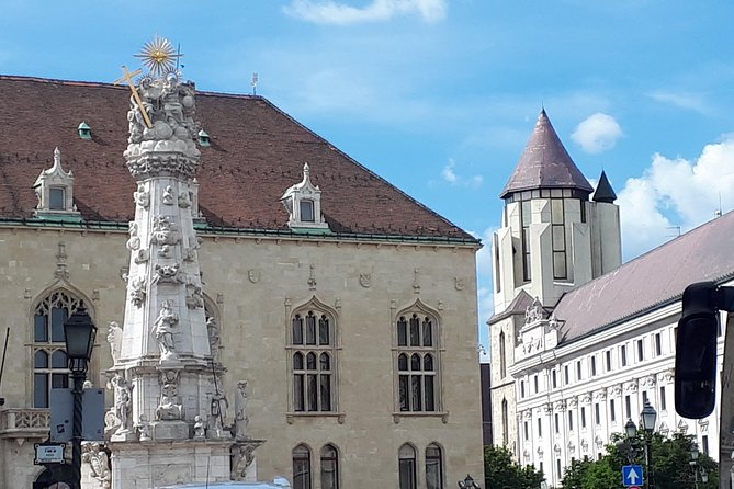 Castle district walk with legends - Stop 4: St. John of Capistrano statue, hidden courtyards, and Kapisztrán legends