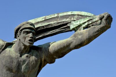 Communism in Hungary with a Historian - St. Stephen’s Basilica: how religion survived under Party pressure