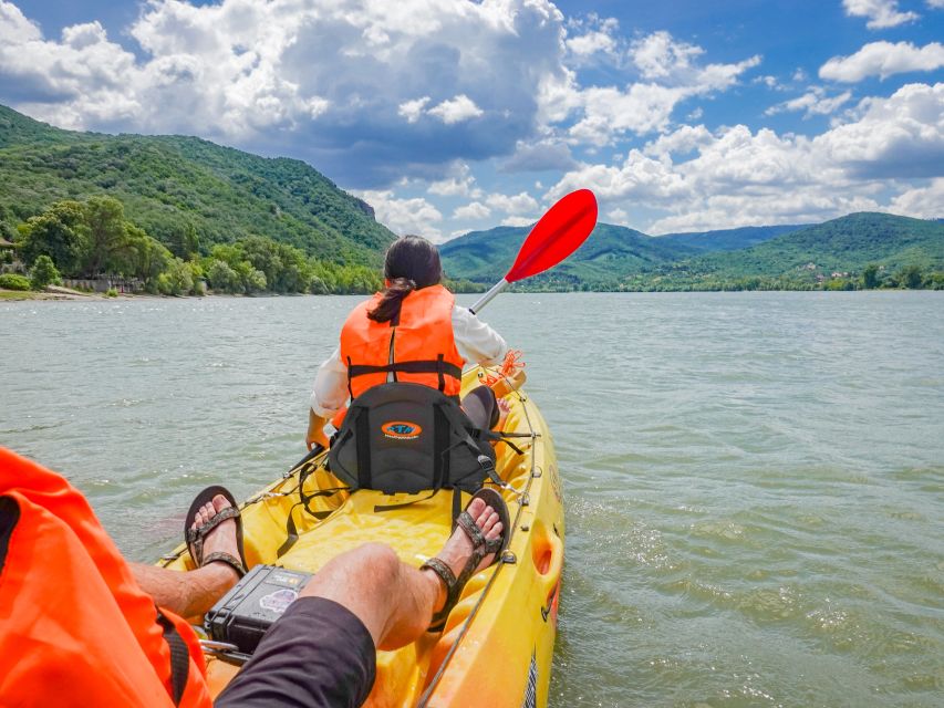 Danube Bend Hiking and Kayaking Adventure - Time, food, and the riverbank unwind