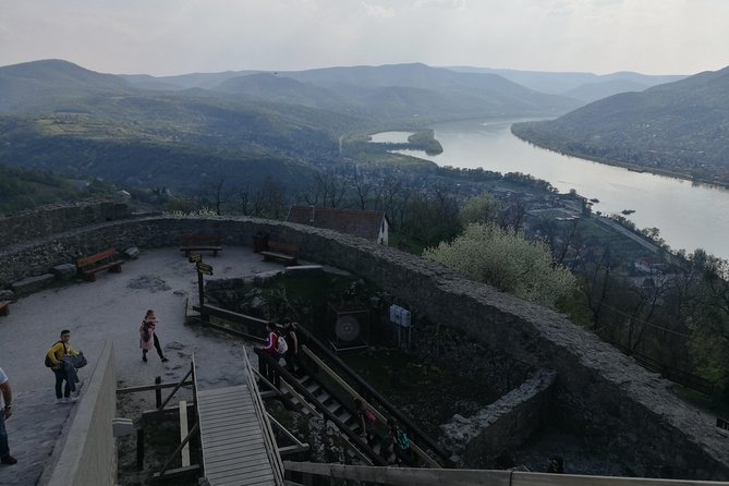 Danube Bend Privately with full board - The Danube riverbank photo run on the Slovakian side