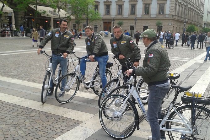 E-Bike Guided Tour in Castle Hill Budapest - Margaret Island: a green reset with fountains and ruins