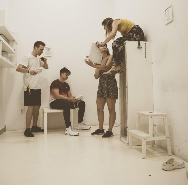 Escape Rooms by PanIQ Room in Budapest - Inside the Room: Puzzles, Codes, and Real-World Set Design