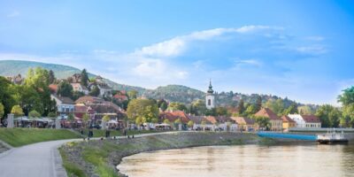 From Budapest: Danube Bend Full-Day Private Tour with Lunch - The private day format: pickup, a real guide, and 8 hours of momentum