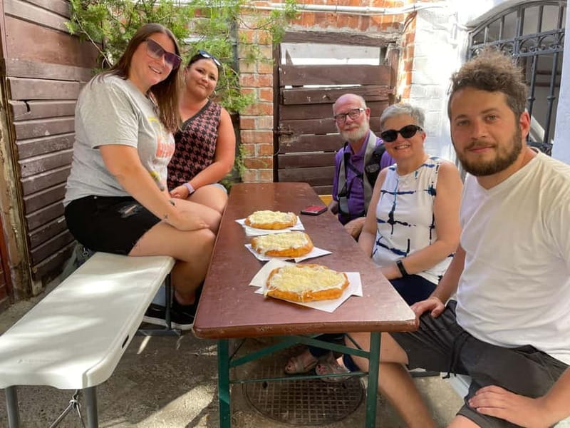From Budapest: Szentendre Day Trip with Street Food - Street food and market bites that feel local, not gimmicky