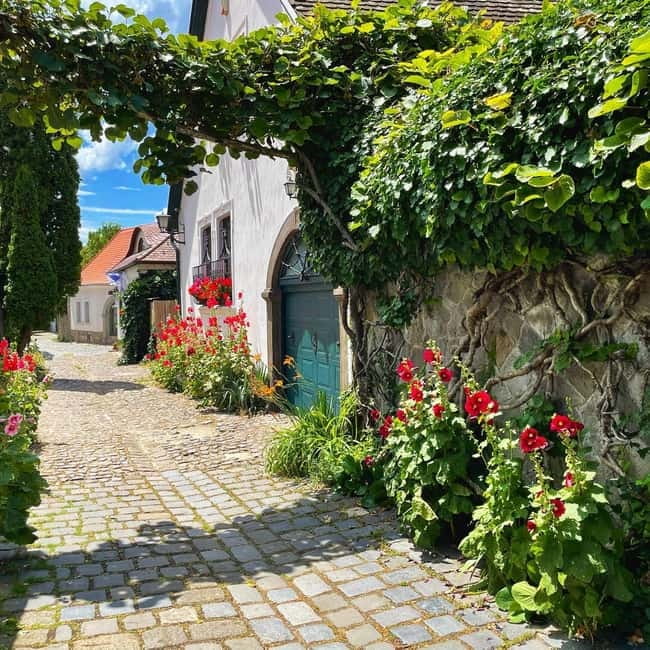From Budapest: Szentendre Day Trip with Street Food - Free time plus an arts-and-crafts market stop