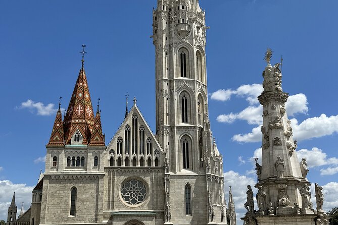 Gems of the Budapest Castle District Walking Tour - National Archives of Hungary: Vienna Gate and Golden signatures