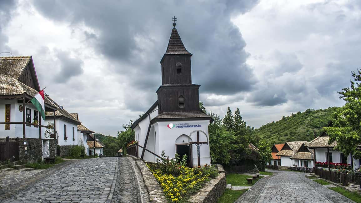 Hollókő Ethnographic Village: Day Tour from Budapest - Lunch in the Palóc way: how food fits into the experience