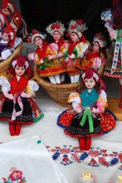 Hollókő Ethnographic Village: Day Tour from Budapest - Price and value: $681 per group up to 6 (what you’re getting)
