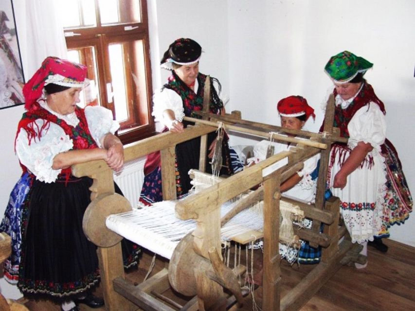 Hollókő Ethnographic Village: Day Tour from Budapest - Easter in Hollókő: when the village puts on extra programs