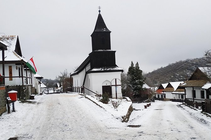 HOLLÓKŐ UNESCO World Heritage site + Eger Castle Private guided tour - Private guide impact: clearer history and smoother timing