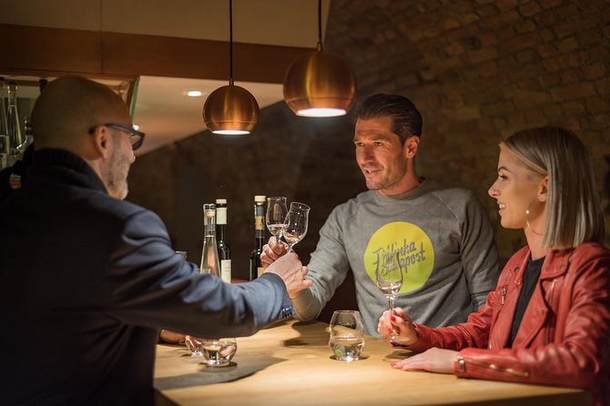 Hungarian Gastro Cellar: Assisted Tasting Options - Hungarian Gastrocellar: a guided tasting you can actually follow