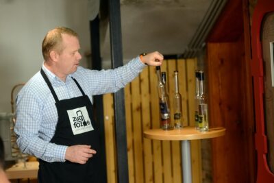 Hungarian pálinka distillery visit and tasting - Your 1-Hour Game Plan: What Happens Step by Step