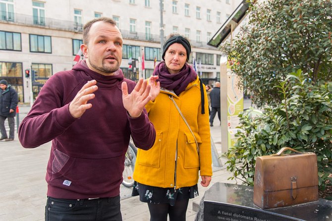 Jewish Heritage in Hungary with a Historian - Solinfo Café and Flódni: where history turns edible