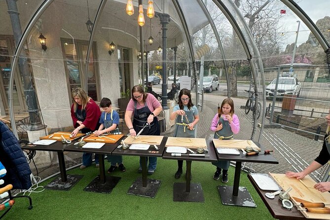 Kürtőskalács: Chimney Cake Workshop in City Park Budapest - Meeting point, timing, and getting there without stress