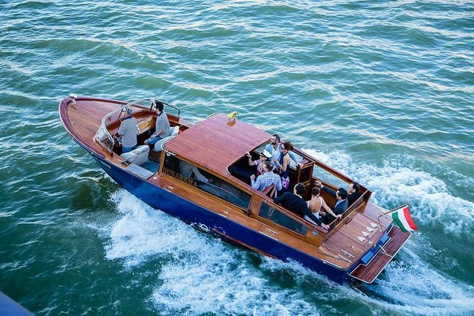 Luxurious, private day cruise with a waterlimousine to Szentendre - Meeting point and practical logistics that matter
