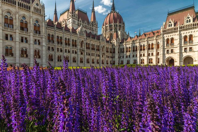 Orientation walk in Budapest - Stop 2: Szabadság tér and the Late 19th-Century Urban Plan