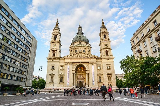 Private 4-hours City Tour of Budapest with private guide and Hotel Pick-up - Door-to-Door Comfort: Hotel Pickup Meets Private Touring