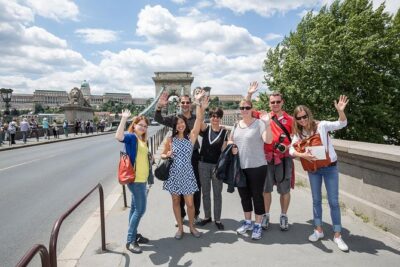 Private Budapest All In One Walking Tour with Strudel Stop - Szechenyi Baths: a thermal-bath peek that teaches bath culture