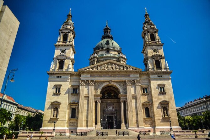 Private Budapest Christmas Market Tour with Chimney Cake & Mulled Wine - A Short Christmas Walk From Vörösmarty Square to St. Stephen’s Basilica