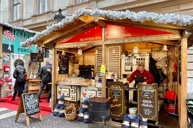 Private Budapest Christmas Market Tour with Chimney Cake & Mulled Wine - Landmarks Along the Route: The Gresham Palace Moment