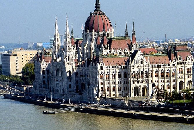 Private Budapest City Tour by Car - Gellért Hill: the statue and panoramic payoffs