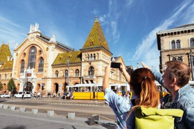 Private City Kickstart Tour: Budapest - Vigadó Square (Vigado ter): the 19th-century concert-hall vibe