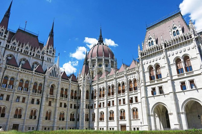 Private City Tour in Budapest 6 hours - Vajdahunyad Castle in City Park: the 1896 “movie set” that teaches architecture
