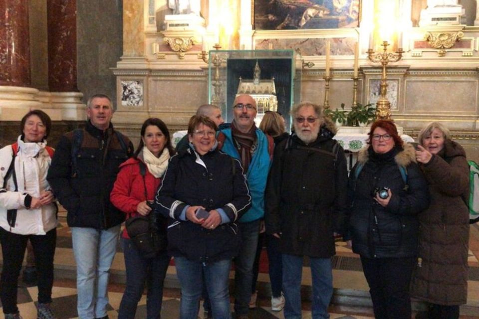 Private Custom Tour with Local Guide Budapest - Meeting point and getting oriented fast