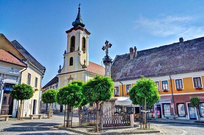 Private Danube Bend Experience with a comfortable air conditioned car - Lunch at a traditional Hungarian restaurant (your budget check)
