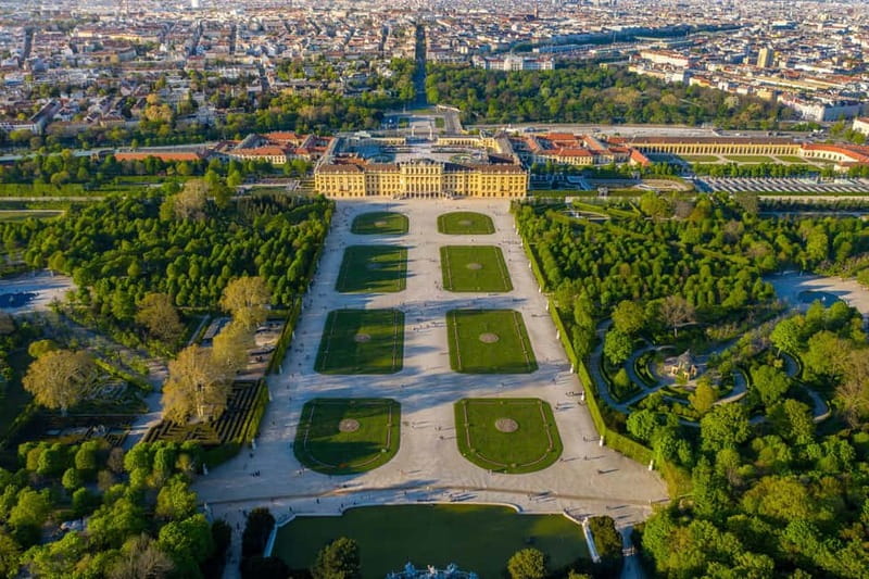 Private day trip: Budapest > Bratislava & Vienna, in English - Hofburg Palace and Vienna’s historic center: finishing strong