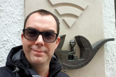 Private Family Friendly Walking Tour with Children in Budapest - Price and group size: what $228.29 actually buys