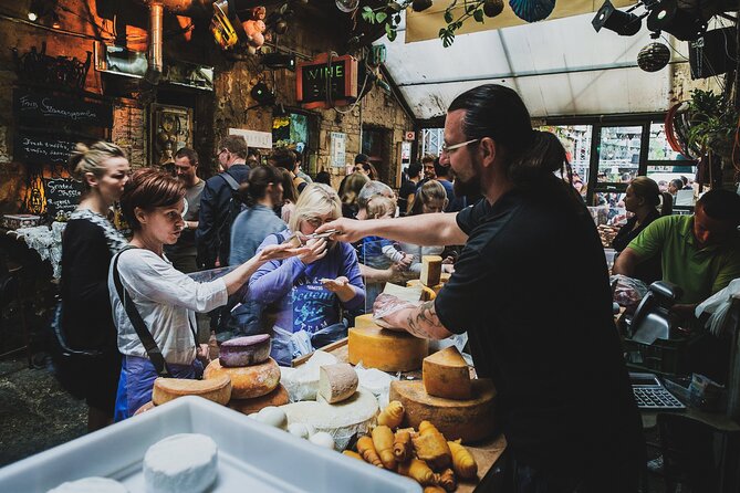 Private Jewish Heritage Tour of Budapest with Local Expert - Dob Street and Kazinczy: food break meets street-level Jewish life