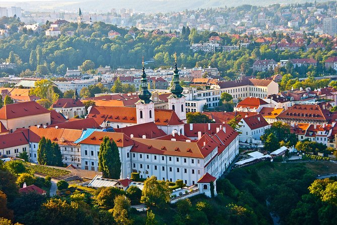 Private Transfer from Budapest to Prague with 2 hours for sightseeing - What’s included vs what you’ll pay for yourself