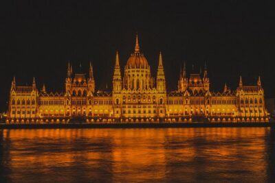 Private Transfer from Vienna to Budapest or Budapest to Vienna - Pickup and drop-off: where the time savings really shows