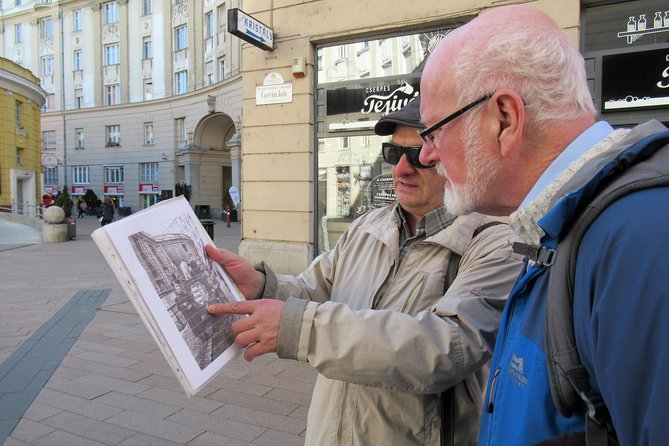 Rise Against the Soviet: The 1956 Revolution - Private Tour - Stop 2: Margaret Bridge area—communist power in a place locals called the White House