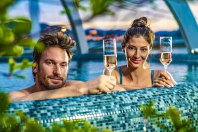 Rudas Bistro Extra Brunch - Rudas Thermal Bath: what you’re paying for besides the building