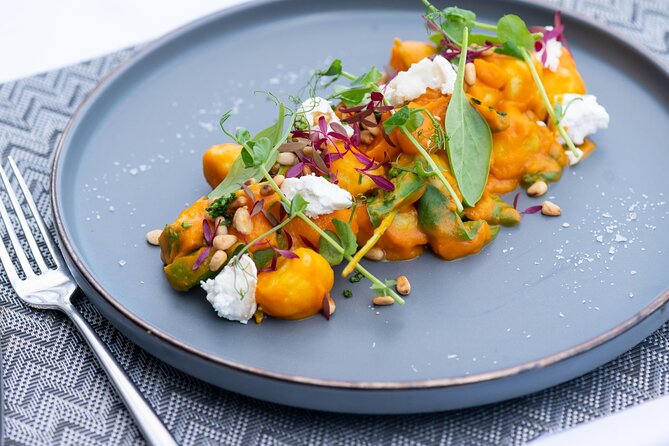 Rudas Bistro Extra Brunch - Getting there and navigating inside without stress