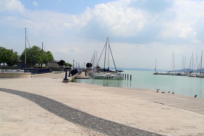 See the Hungarian Sea: Lake Balaton - Tihany Peninsula: Abbey Hill viewpoints and lavender fields