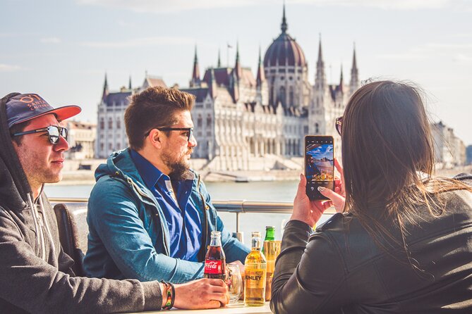 Sightseeing Cruise on the Danube with Audio Guide in Budapest - How to get better views when the boat is packed