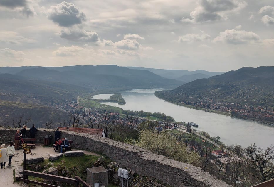Szentendre, Visegrád and Esztergom Private Danube Bend Tour - Crossing into Slovakia for photos across the Danube