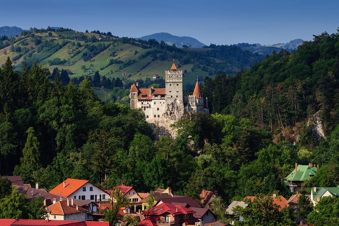 Transylvania Tour from Budapest to Bucharest: 4 days - Day 1: Arad and Timisoara for a Romania warm-up