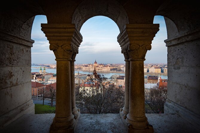 Welcome to Budapest 3 hrs Must See Private Tour by car - Dohány Street Synagogue area: big landmark, more to see nearby